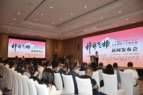 首屆麗江寫(xiě)生雙年展 50位畫(huà)家共繪古城與雪山